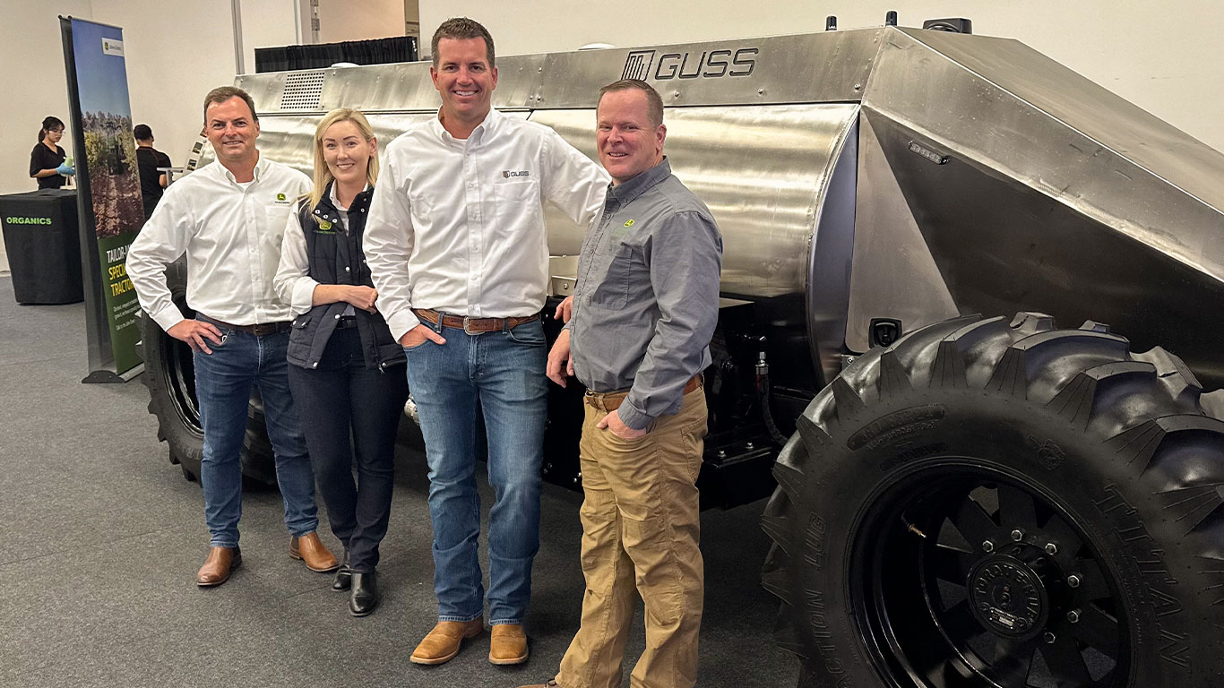 John&nbsp;Deere at Hort Connections to unveil the semi-autonomous GUSS sprayer.