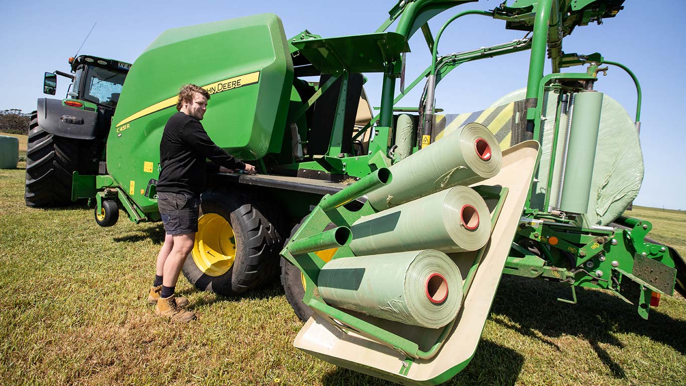 Closeup of C451R baling system