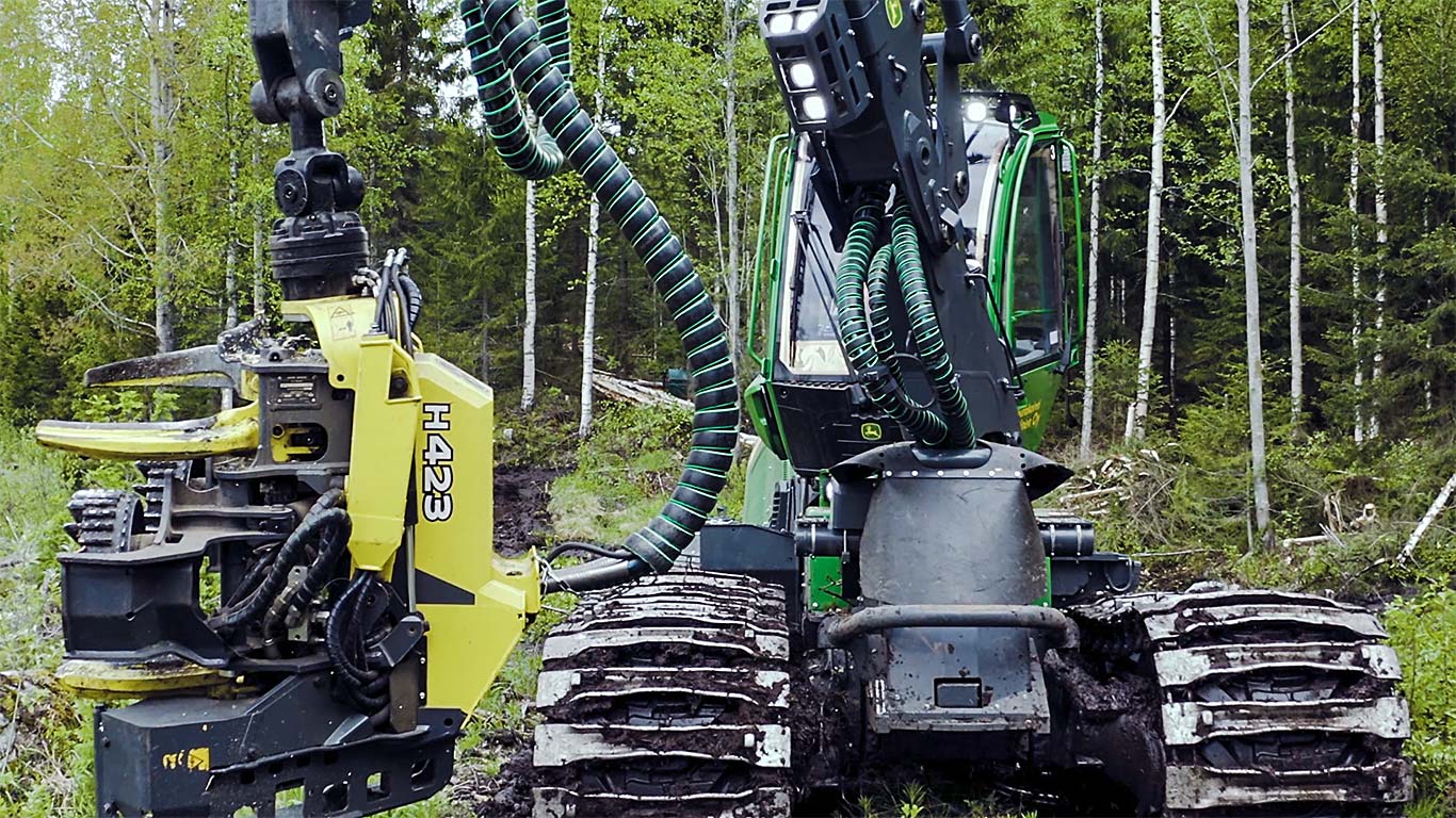 John Deere H423 harvester head