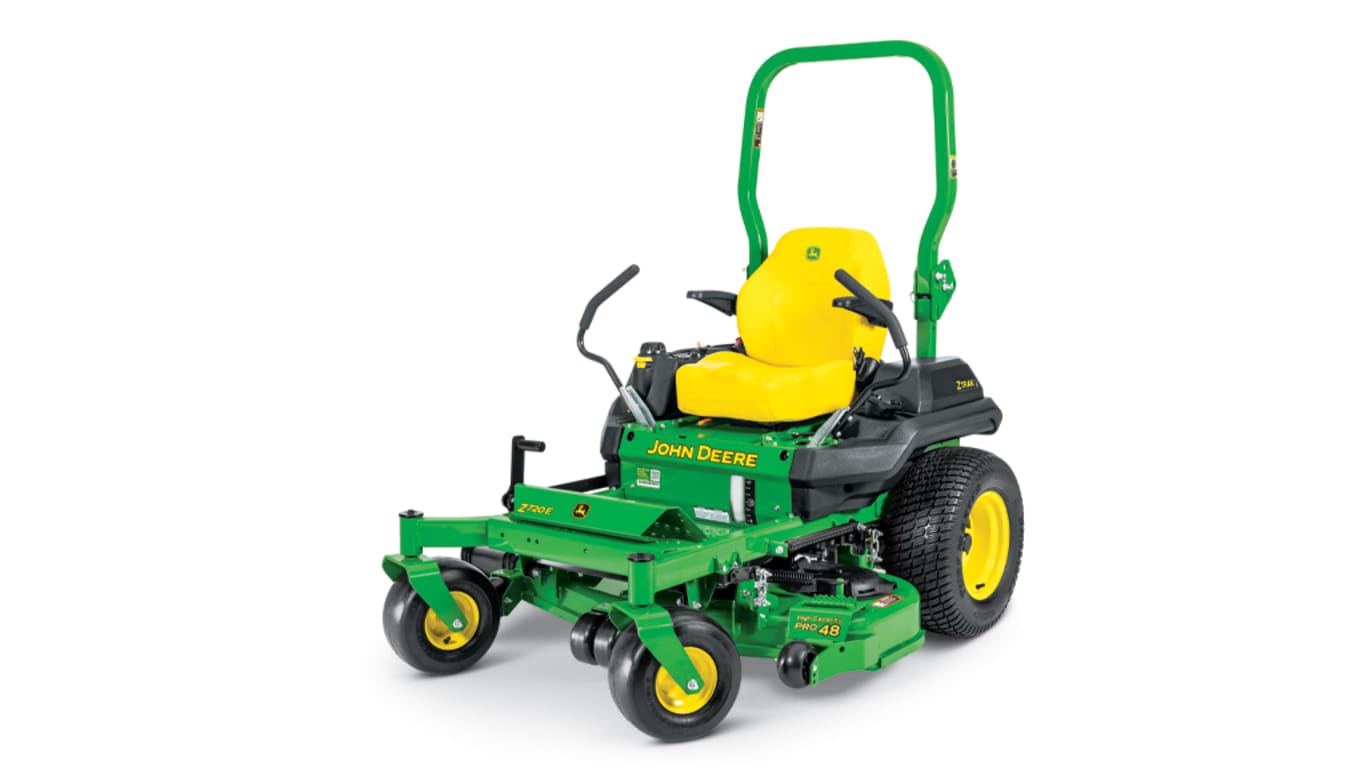 Studio image of Z720e ztrak zero turn mower.