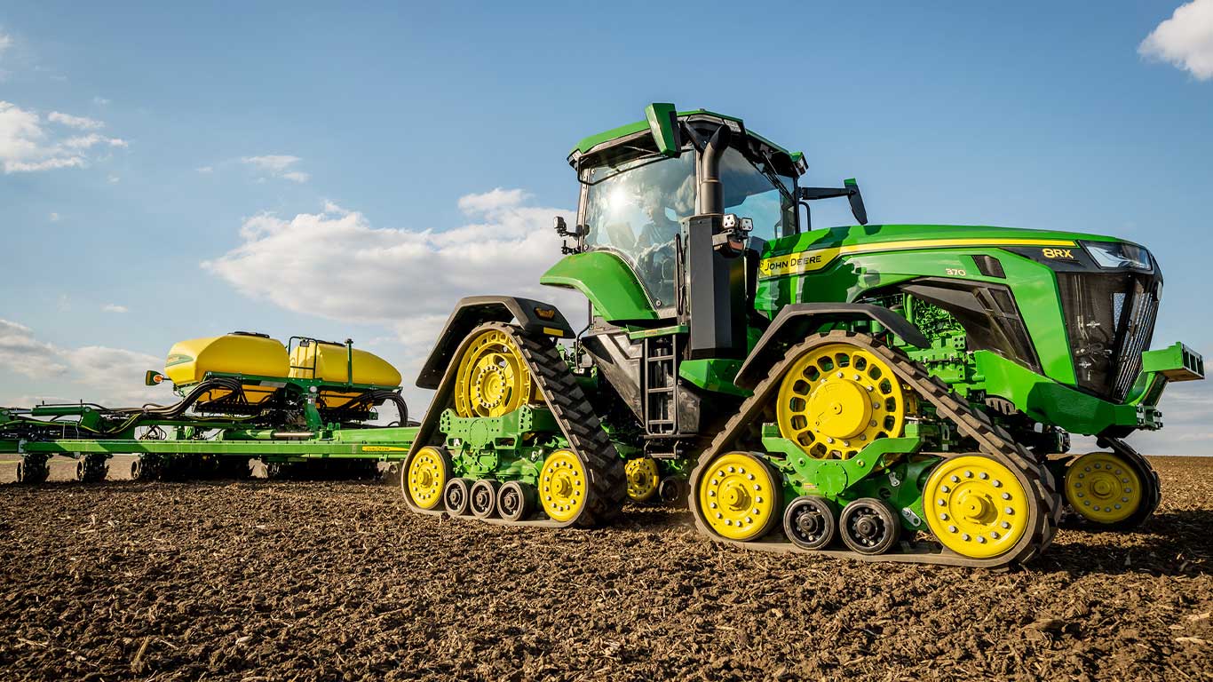 8r tractor pulling seeder